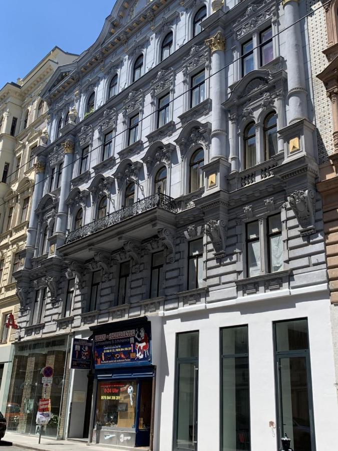 Grosszuegiges Apartment Mit Lounge Naehe Naschmarkt Vienna Exterior photo